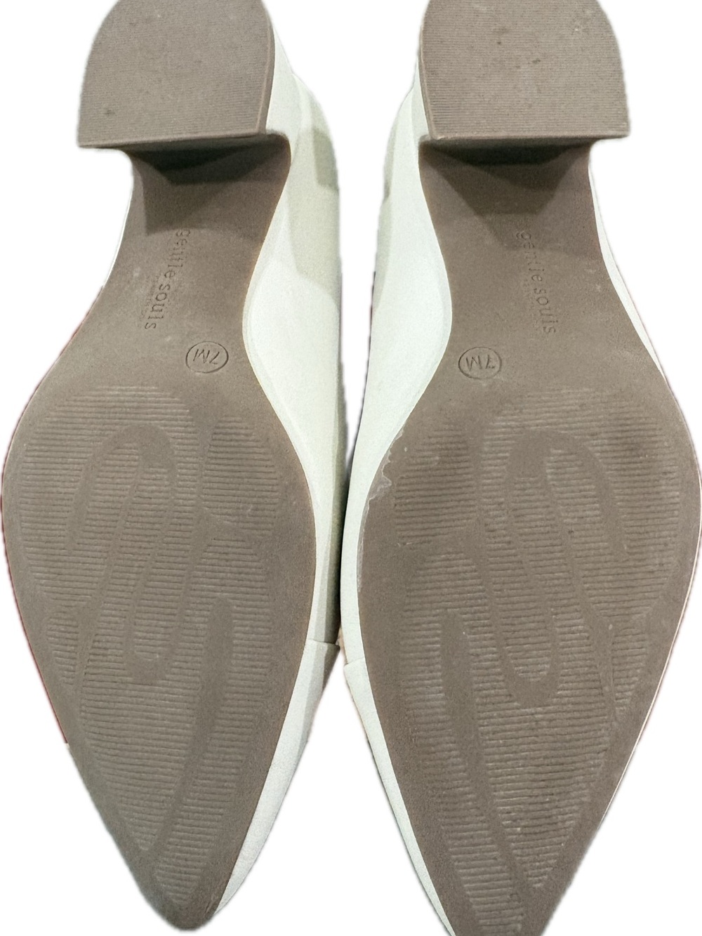 Gentle Souls by Kenneth Cole Daina Pump - Picture 5 of 11